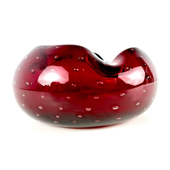 Vintage MCM Ruby Red Ashtray Glass Ashtray Controlled Bubble Freeform Hand Blown - Picture 6 of 12